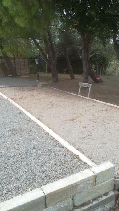 Gite Aux Aspres Logement De 65M² Fontcouverte  Exterior foto